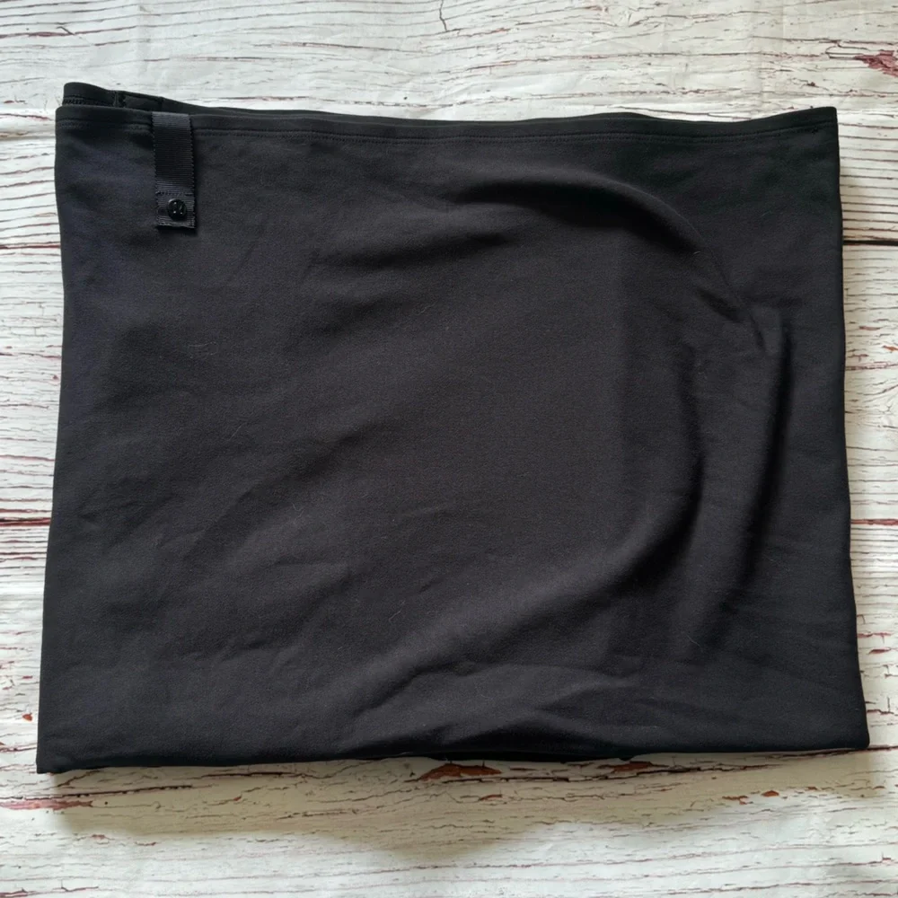 Lululemon Vinyasa Scarf *Rulu in Wee Stripe Black White / Black